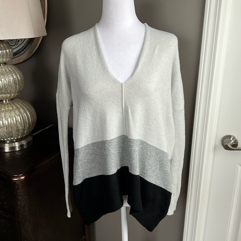 White House Black Market gray striped V-neck sweater